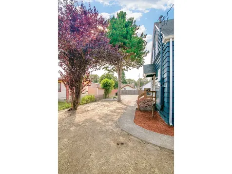 805 N Kelso Avenue Kelso WA 98626