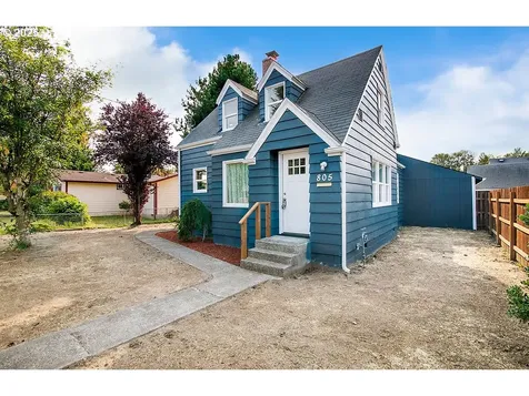 805 N Kelso Avenue Kelso WA 98626