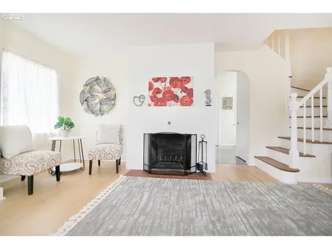 805 N Kelso Avenue Kelso WA 98626