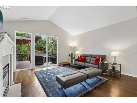 19874 Bennington Court West Linn OR 97068