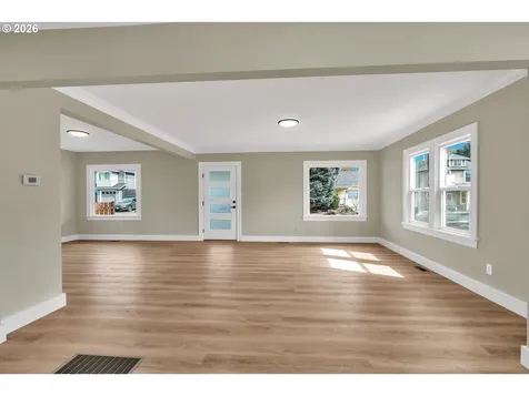 8745 N Burrage Avenue Portland OR 97217