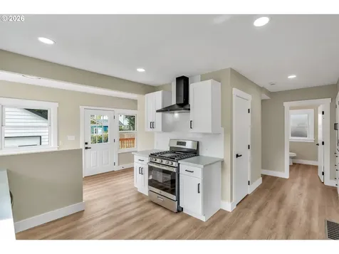 8745 N Burrage Avenue Portland OR 97217