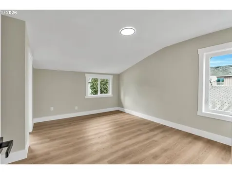 8745 N Burrage Avenue Portland OR 97217
