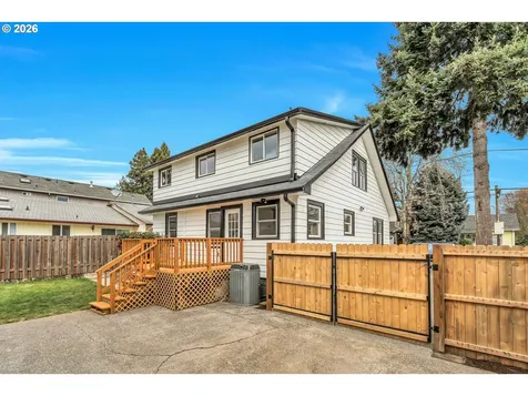 8745 N Burrage Avenue Portland OR 97217