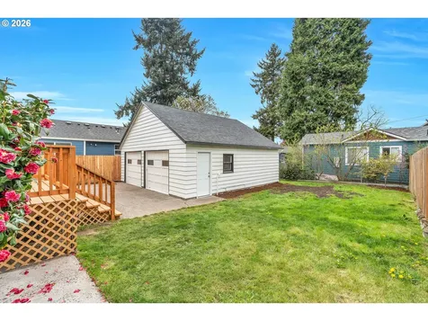 8745 N Burrage Avenue Portland OR 97217