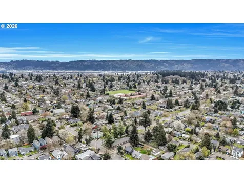 8745 N Burrage Avenue Portland OR 97217