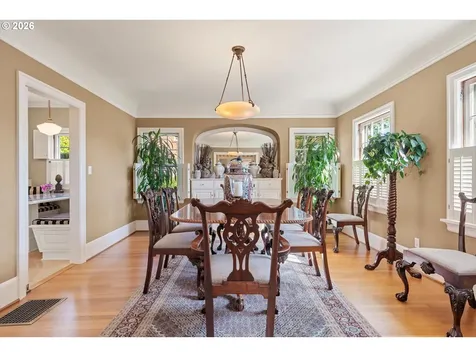 2836 NW Cumberland Road Portland OR 97210