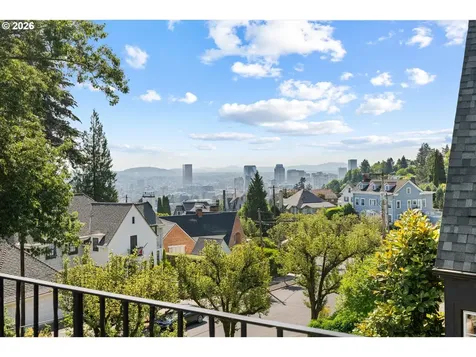 2836 NW Cumberland Road Portland OR 97210