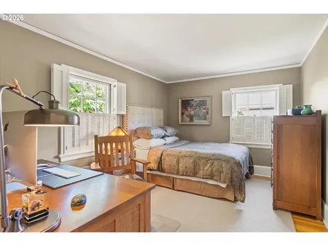 2836 NW Cumberland Road Portland OR 97210