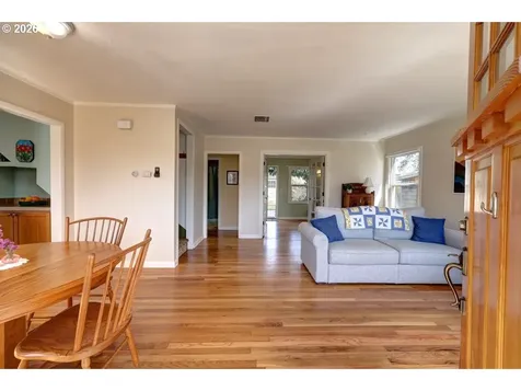 830 17th Avenue Seaside OR 97138