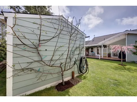 830 17th Avenue Seaside OR 97138