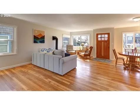 830 17th Avenue Seaside OR 97138