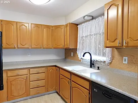 160 SW Alder Avenue Warrenton OR 97146
