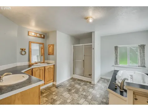 23603 S Upper Highland Road Beavercreek OR 97004