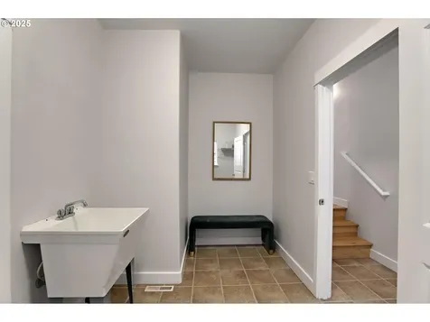5110 NW 126th Terrace Portland OR 97229