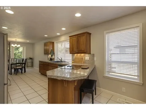 627 NW Heath Street Dallas OR 97338