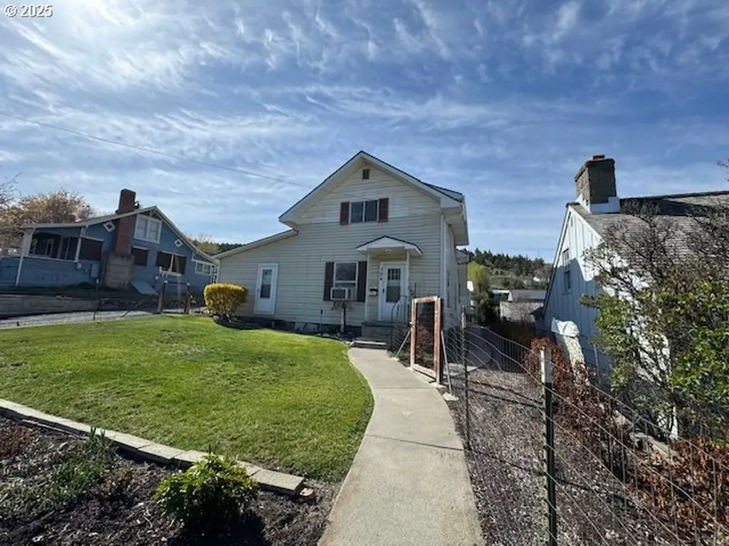 304 E Main Street John Day OR 97845