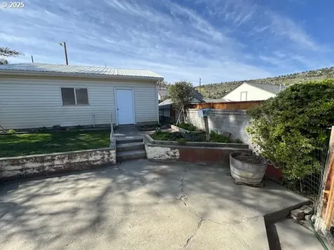 304 E Main Street John Day OR 97845