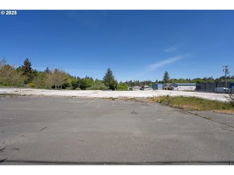 1088 Newmark Avenue Coos Bay OR 97420