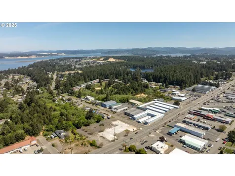 1088 Newmark Avenue Coos Bay OR 97420