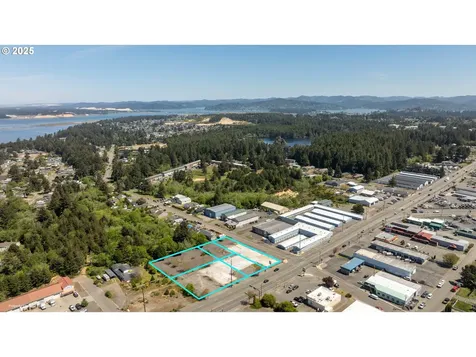 1088 Newmark Avenue Coos Bay OR 97420