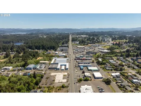 1088 Newmark Avenue Coos Bay OR 97420