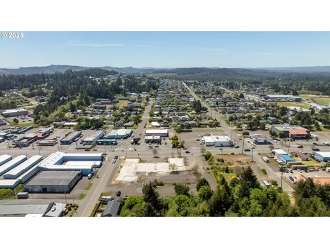 1088 Newmark Avenue Coos Bay OR 97420