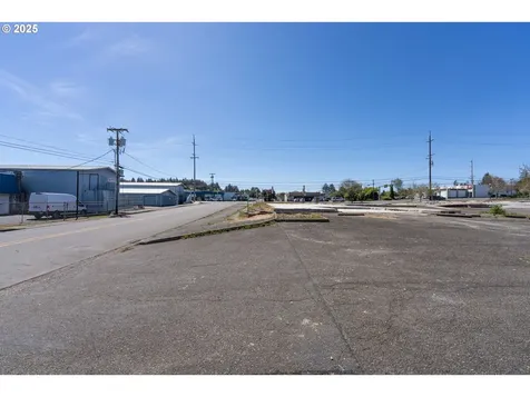 1088 Newmark Avenue Coos Bay OR 97420