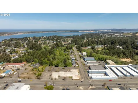 1088 Newmark Avenue Coos Bay OR 97420