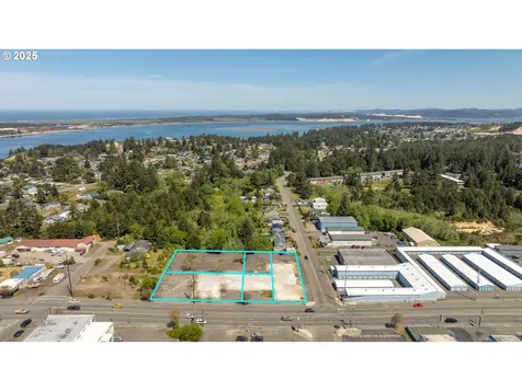1088 Newmark Avenue Coos Bay OR 97420