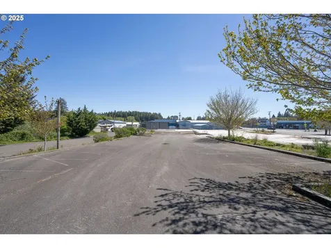 1088 Newmark Avenue Coos Bay OR 97420