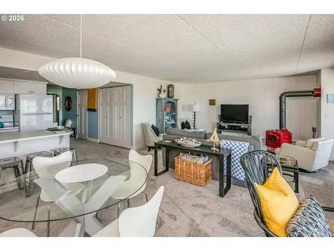 1146 N Marion Avenue Gearhart OR 97138