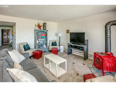 1146 N Marion Avenue Gearhart OR 97138