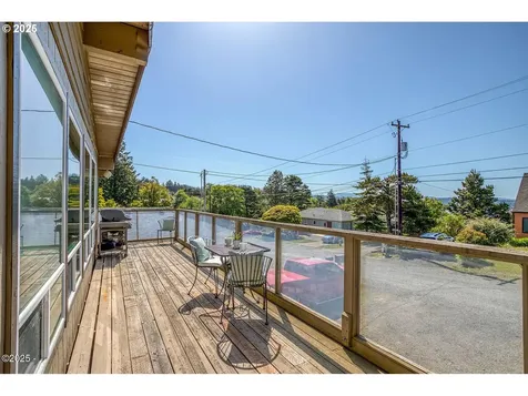 605 SE 2nd Street Newport OR 97365