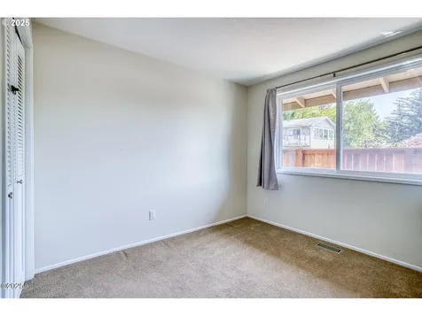 605 SE 2nd Street Newport OR 97365