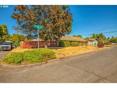 15911 SE Clay Street Portland OR 97233