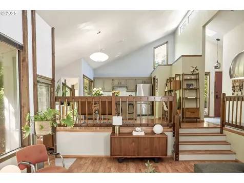 9324 SW 55th Avenue Portland OR 97219