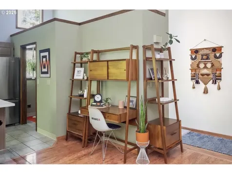 9324 SW 55th Avenue Portland OR 97219