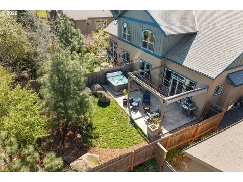 921 Goose Way Hood River OR 97031