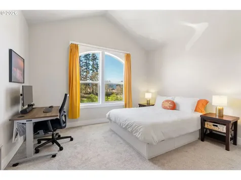 921 Goose Way Hood River OR 97031