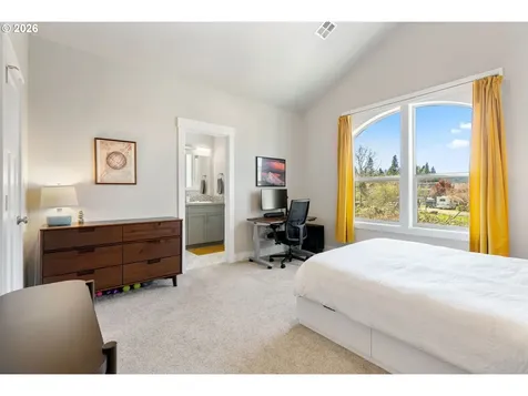 921 Goose Way Hood River OR 97031