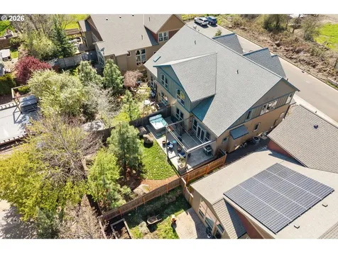921 Goose Way Hood River OR 97031