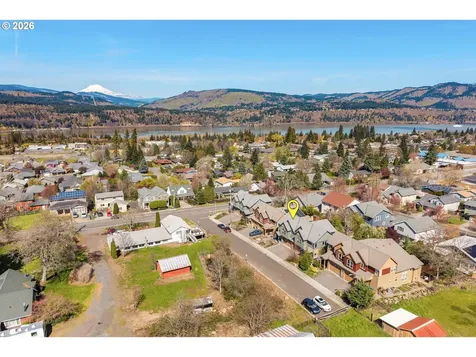 921 Goose Way Hood River OR 97031