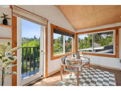 2137 NE 105th Avenue Portland OR 97220