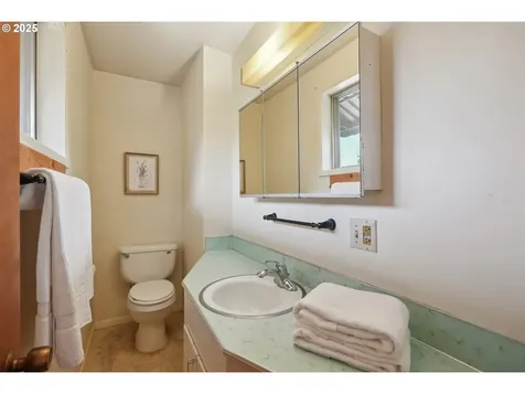 2137 NE 105th Avenue Portland OR 97220