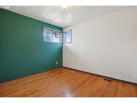 2137 NE 105th Avenue Portland OR 97220
