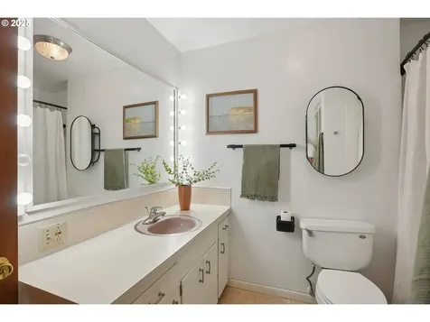 2137 NE 105th Avenue Portland OR 97220