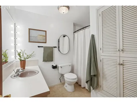 2137 NE 105th Avenue Portland OR 97220