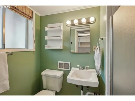 2137 NE 105th Avenue Portland OR 97220
