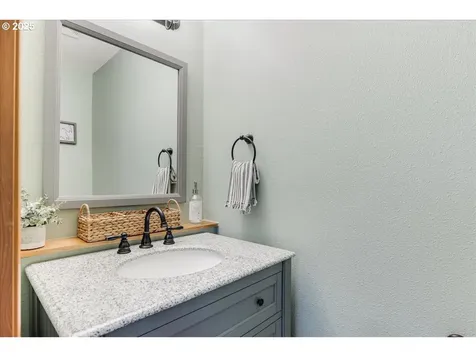 38535 SW Royjean Lane Gaston OR 97119